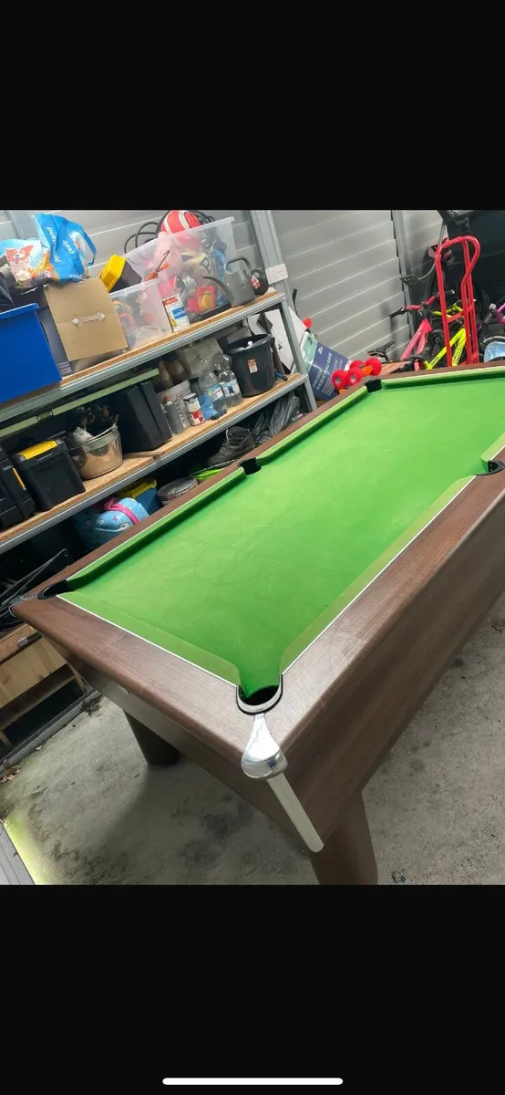Pool table - Image 2