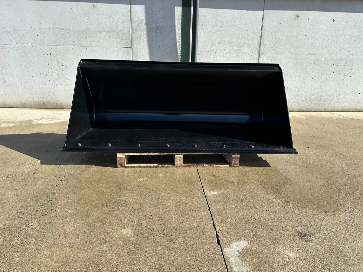 New JCB Telehandler Loading Bucket - Image 2