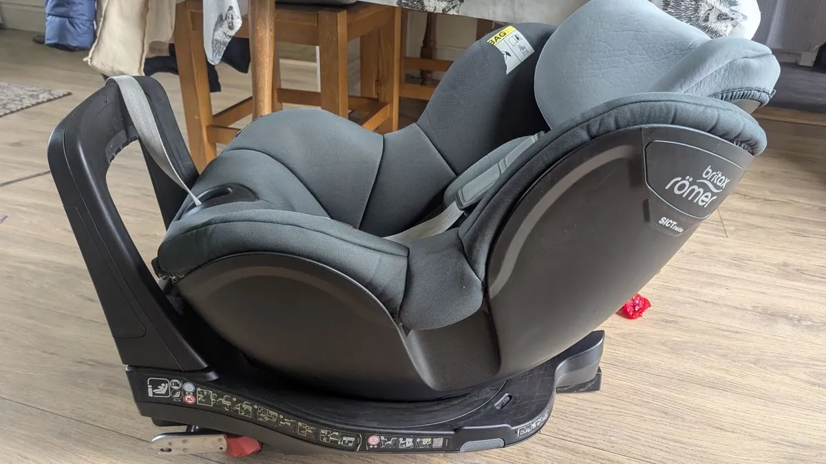 Britax Romer dualfix m i-size - Image 1
