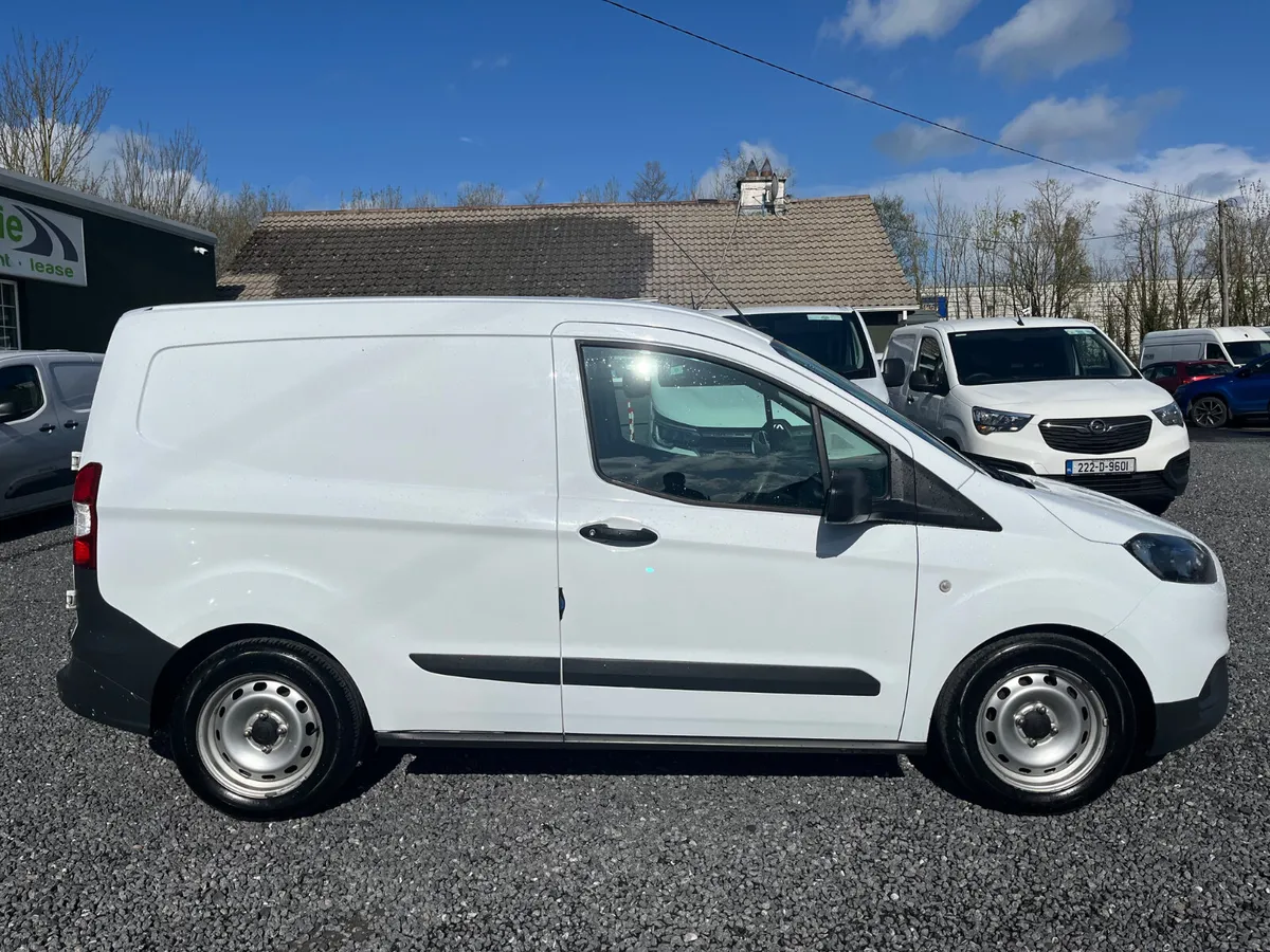 Ford Transit Courier 1.5L Diesel (1 Owner) - Image 4