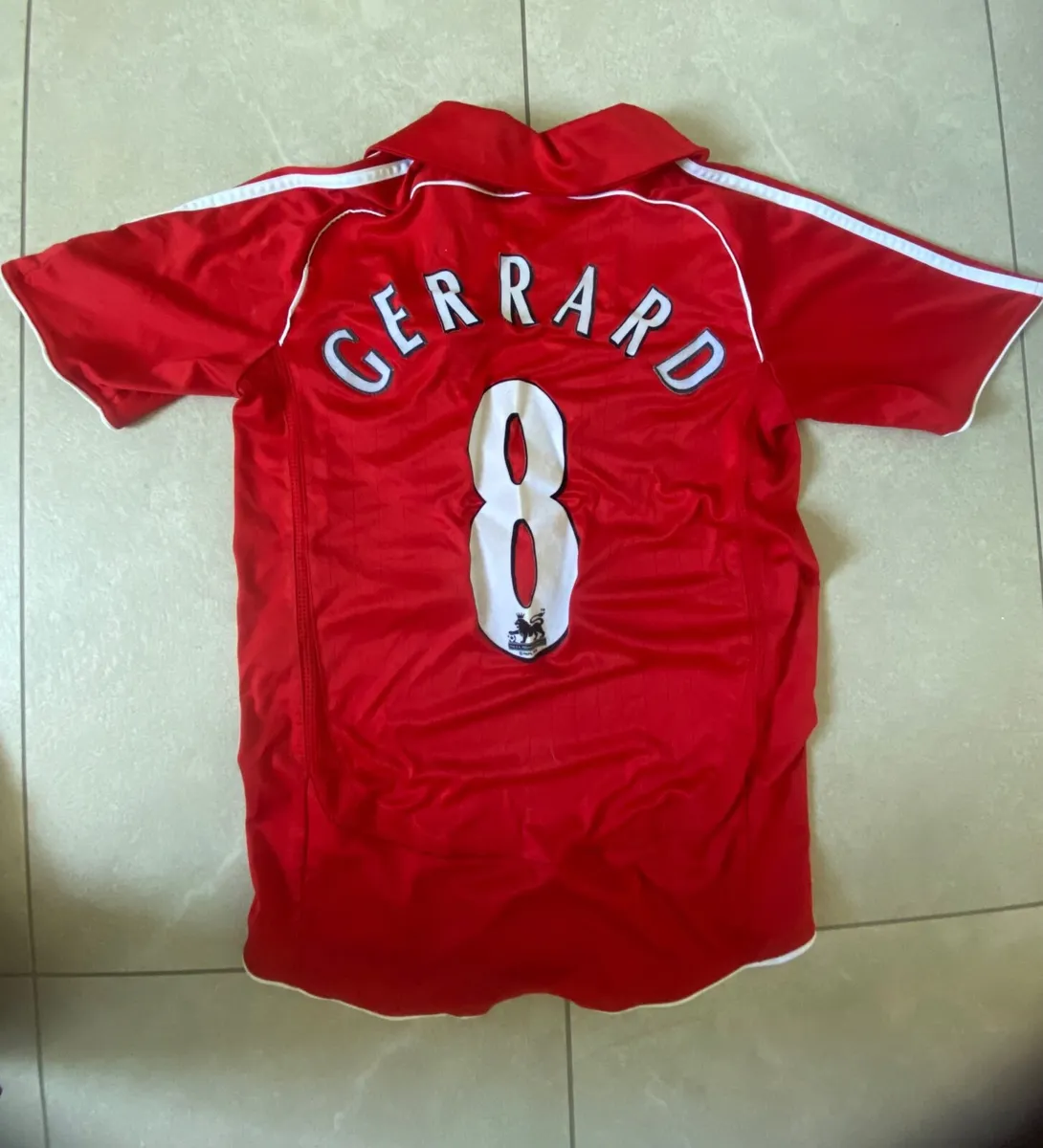 Liverpool 2006/2007 jersey Gerrard no.8 - Image 1