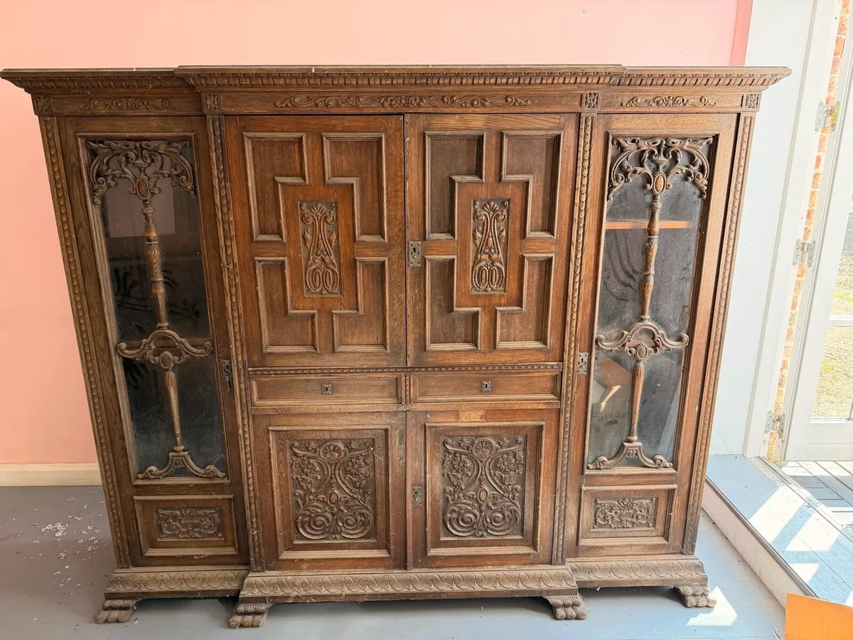 Beautiful old antique cupboard, side board - Image 1