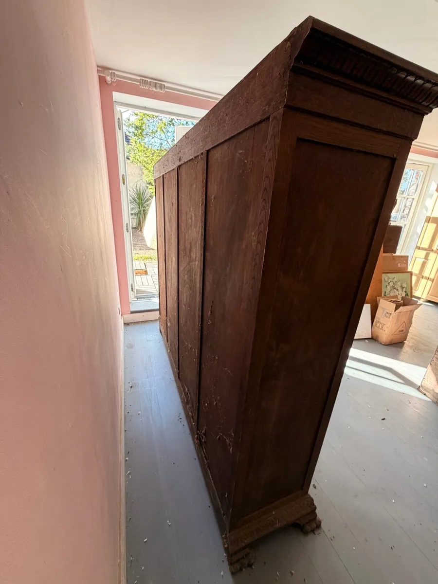 Beautiful old antique cupboard, side board - Image 3