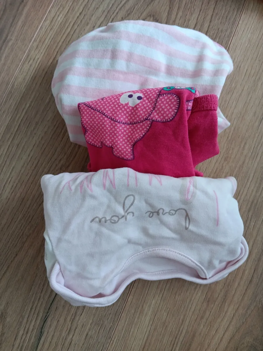 Newborn babygro, vests pink - Image 3
