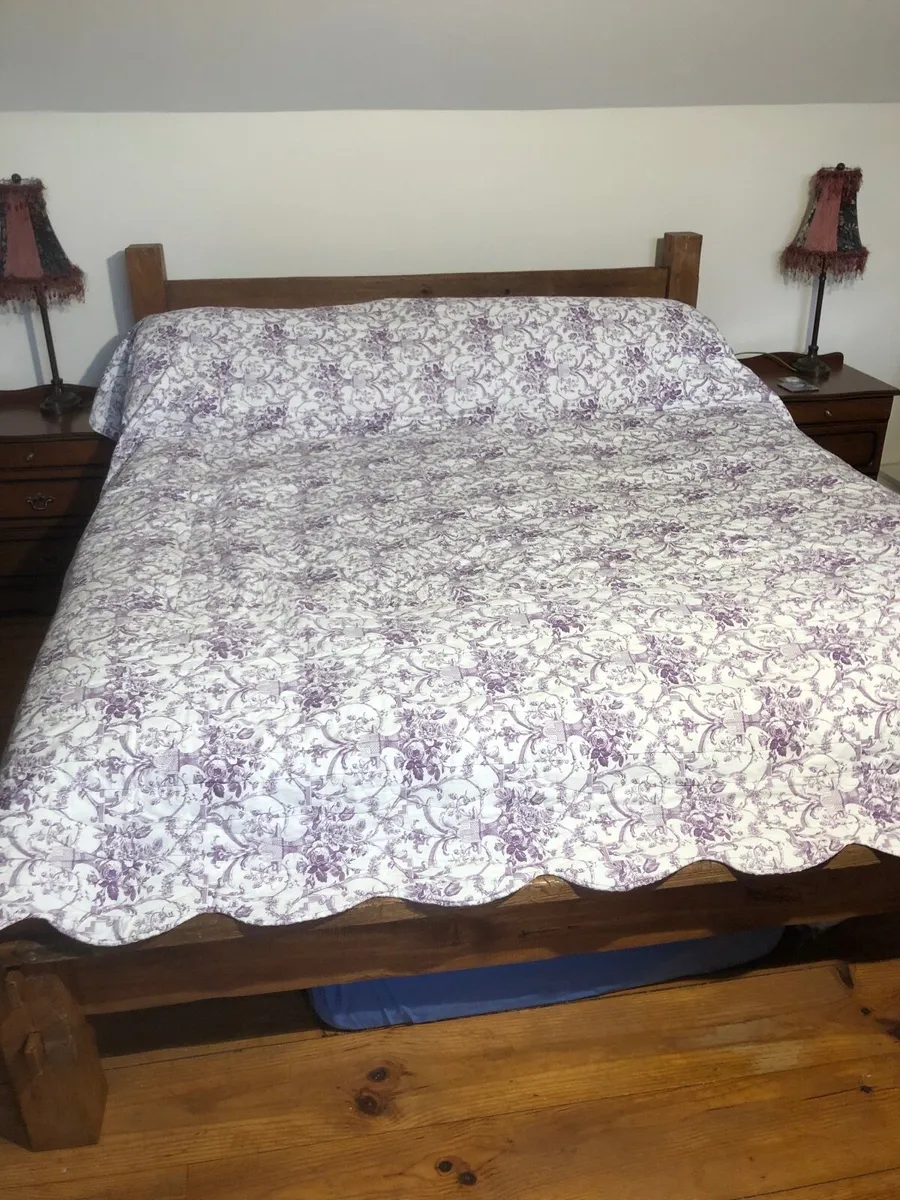 Bedspread - Image 1
