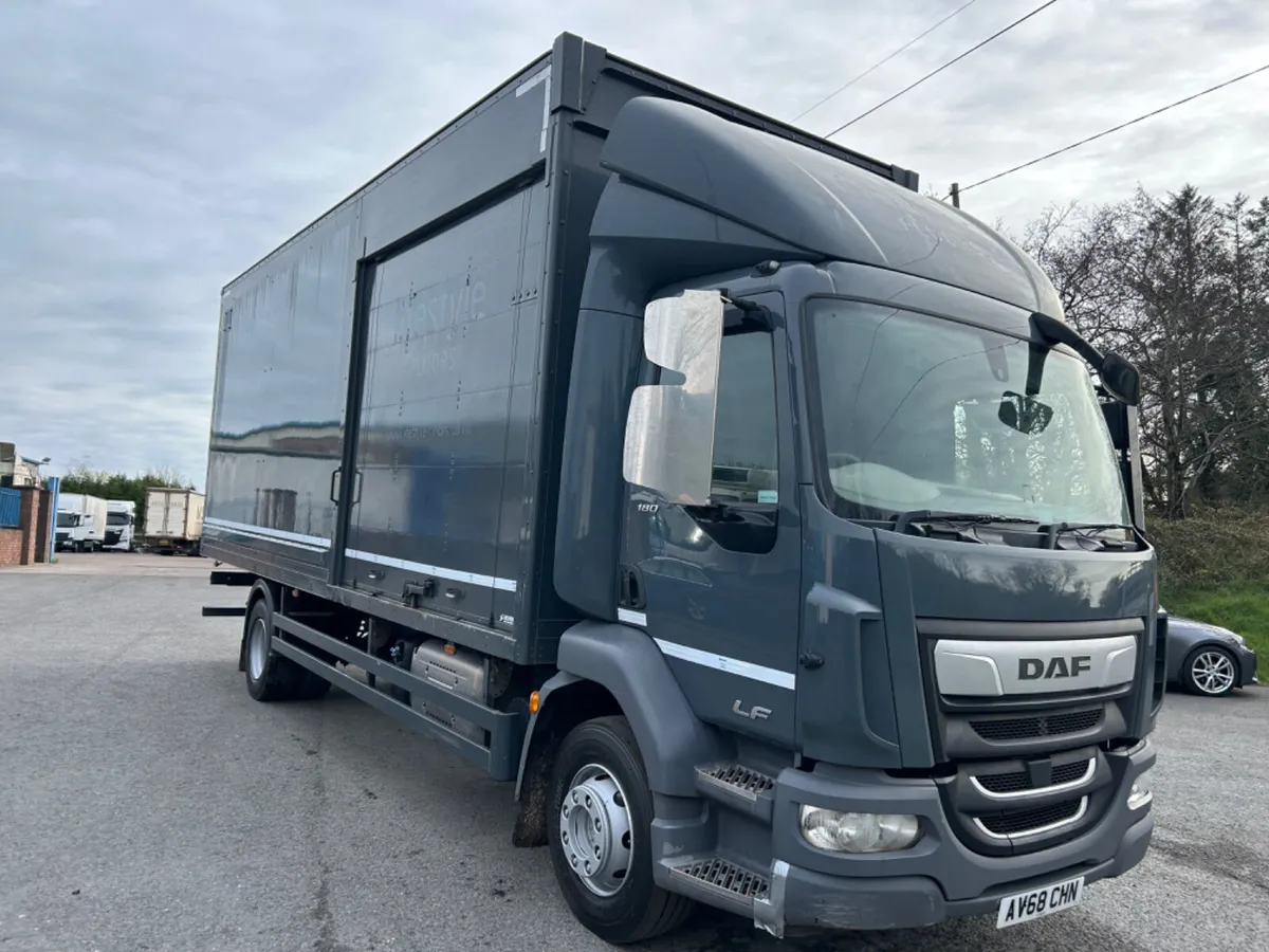2018 Daf lf180  14 ton box or chassis cab - Image 3