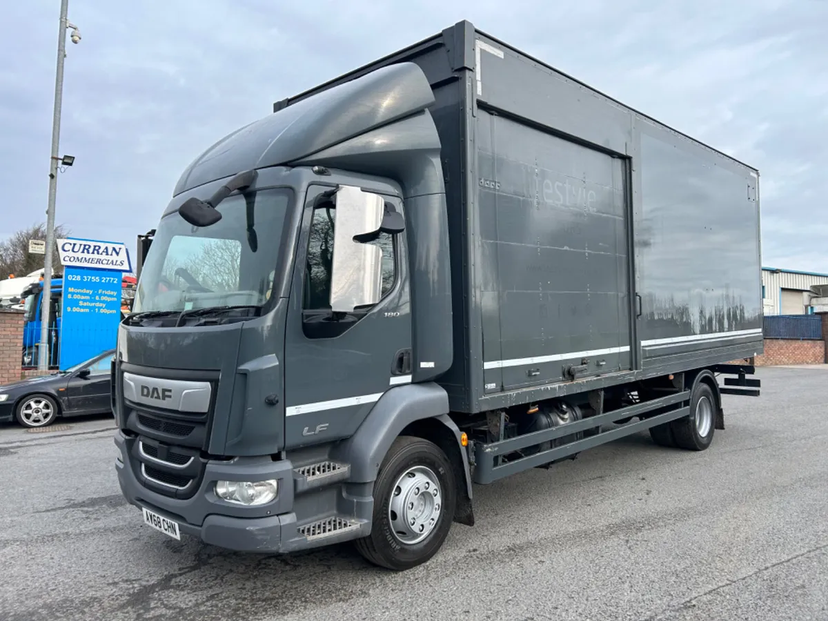 2018 Daf lf180  14 ton box or chassis cab - Image 1