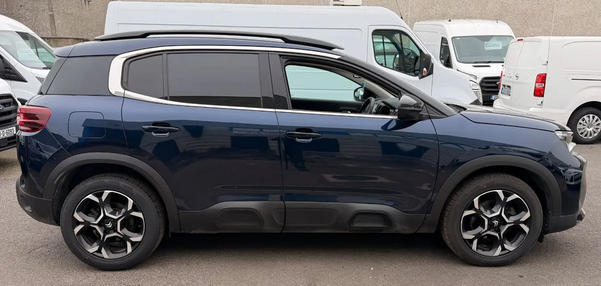 232 Citroen C5 Aircross Automatic Van - Image 3