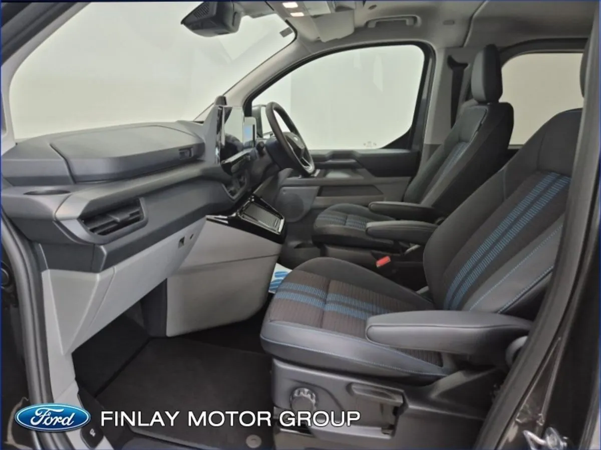 Ford Transit Custom DCIV PHEV Sport - Image 4