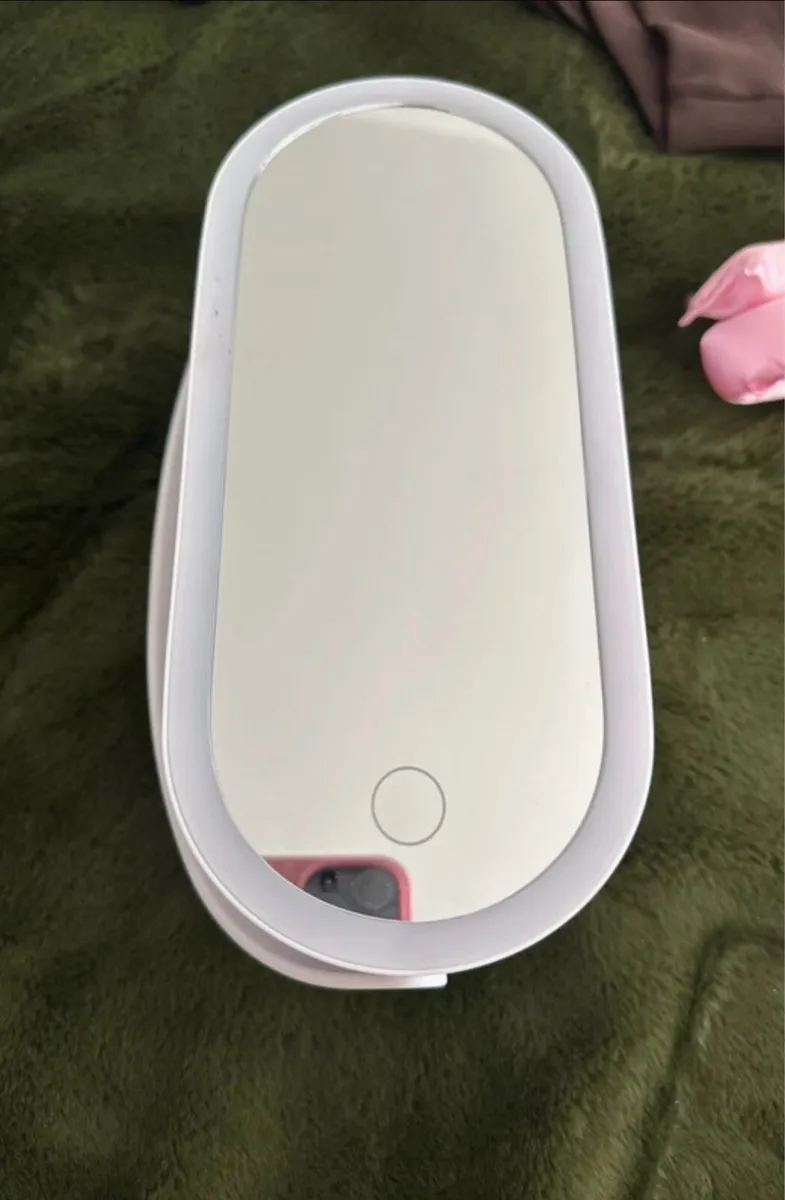 Makeup led mirrors with carrion basket - Image 3