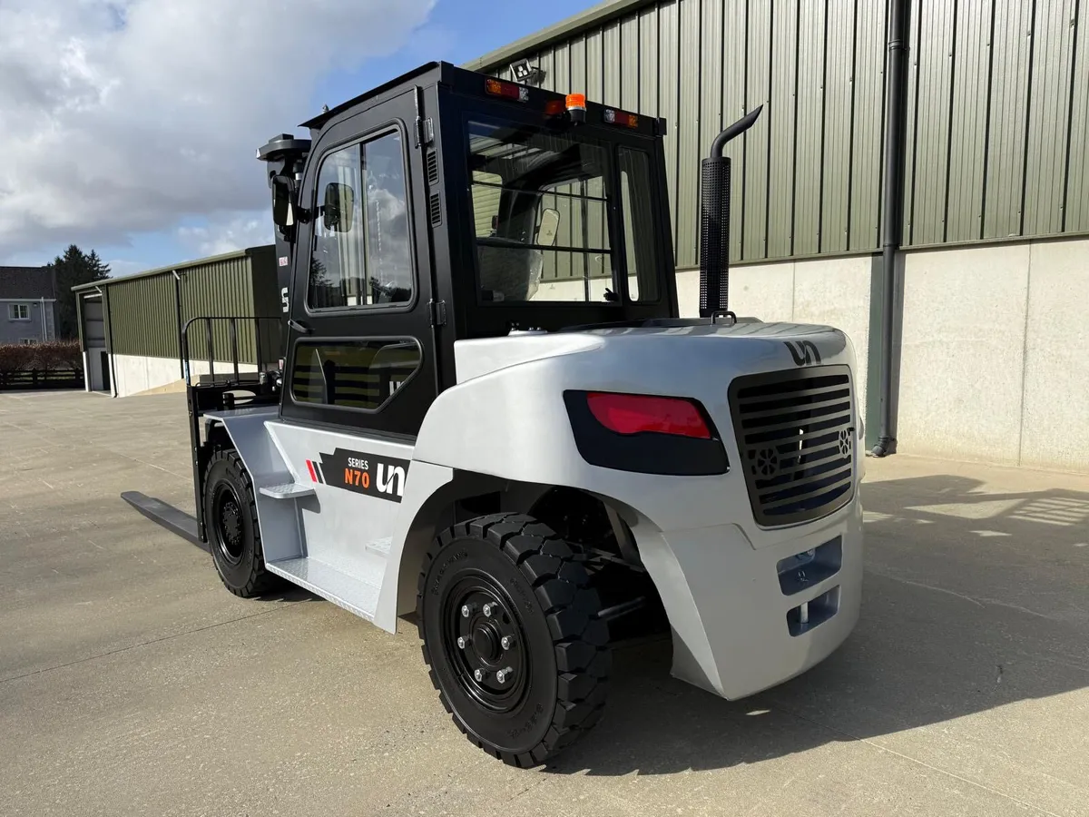 New UN FD70T-NJB3 - N70 Series 7 Ton Forklift - Image 2