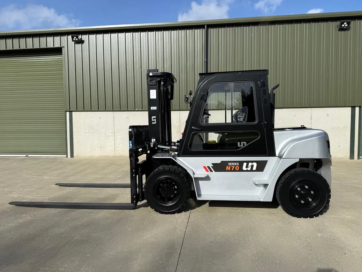 New UN FD70T-NJB3 - N70 Series 7 Ton Forklift - Image 1