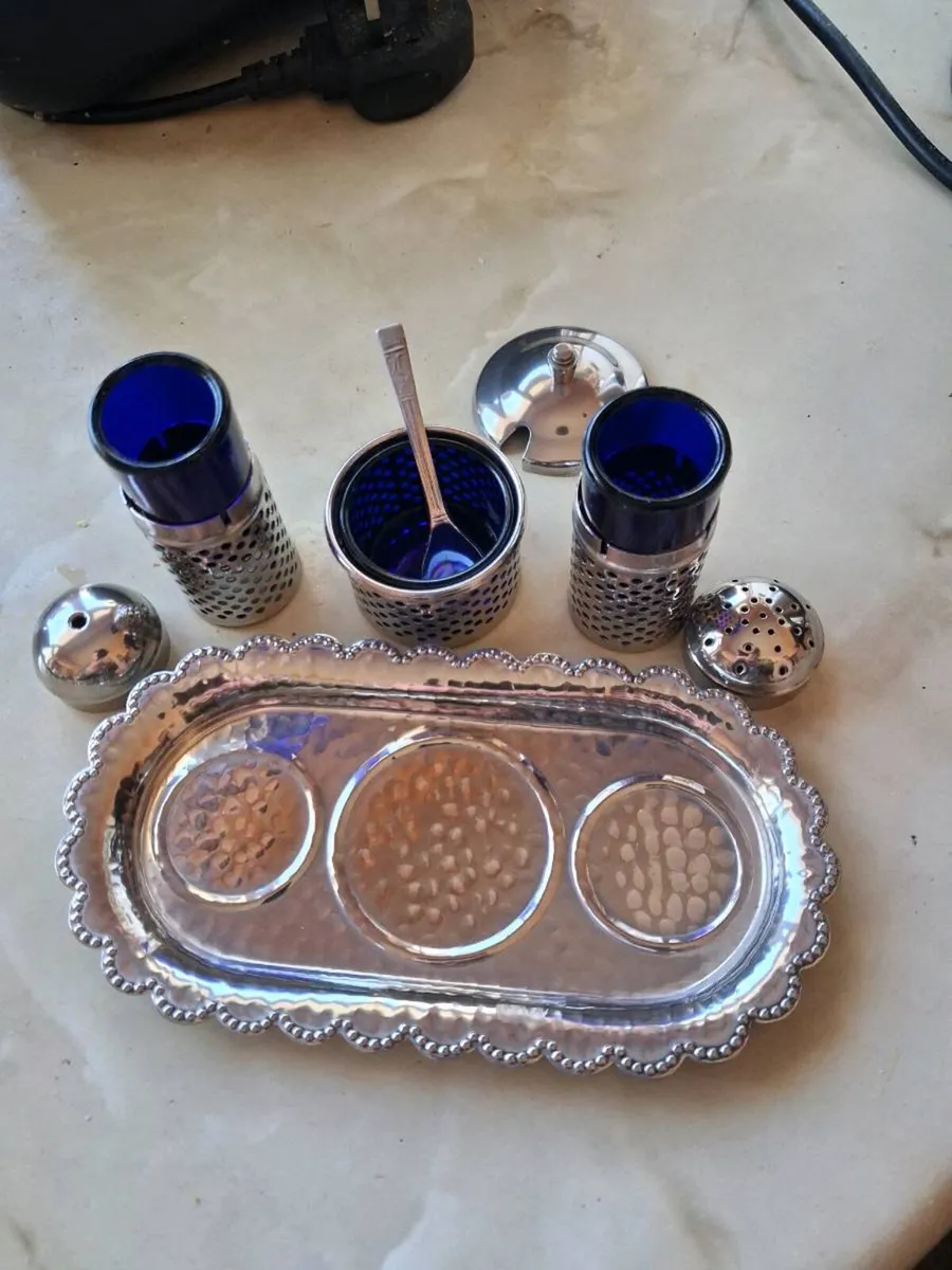 1940's silver plate Condiment set - Image 3