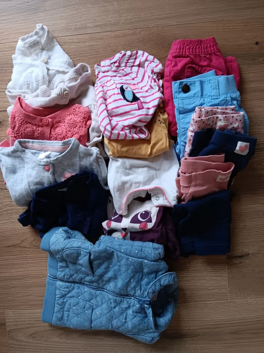 0- 3 months tops and bottoms girl - Image 2