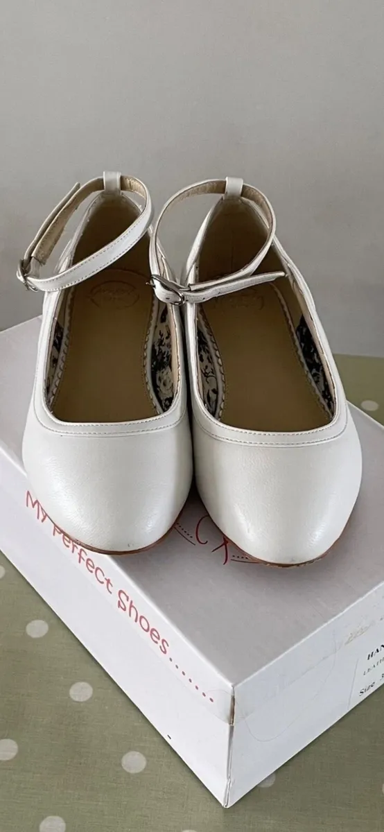 Communion Bridesmaid White Leather Shoes Size 13 - Image 3