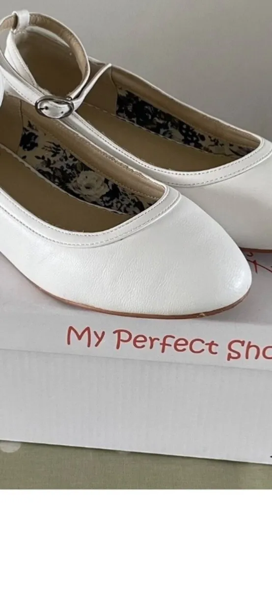 Communion Bridesmaid White Leather Shoes Size 13 - Image 4