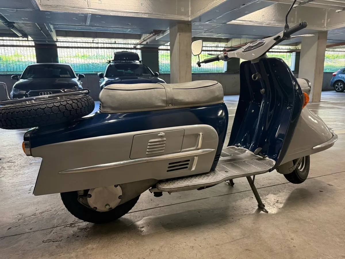 Vintage Heinkel scooter - Image 3