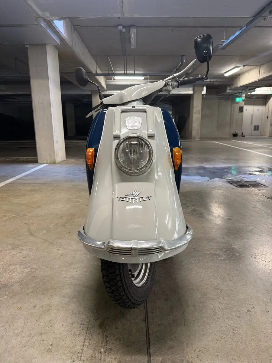 Vintage Heinkel scooter - Image 4