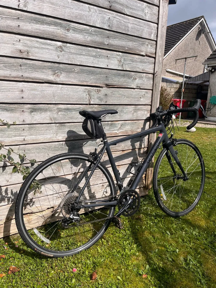 Road bike - Image 1