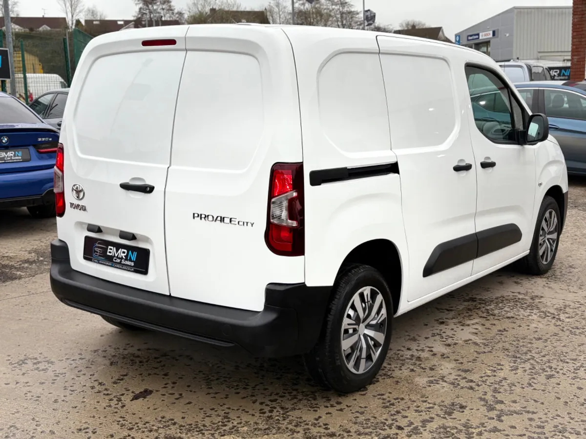2022 TOYOTA PROACE CITY ONLY 68k - Image 4