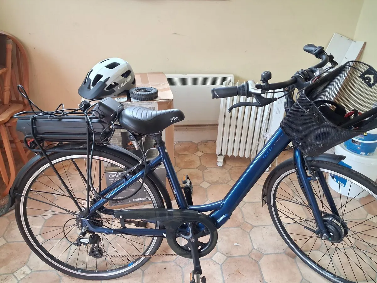 Electric assist bicycle. - Image 1