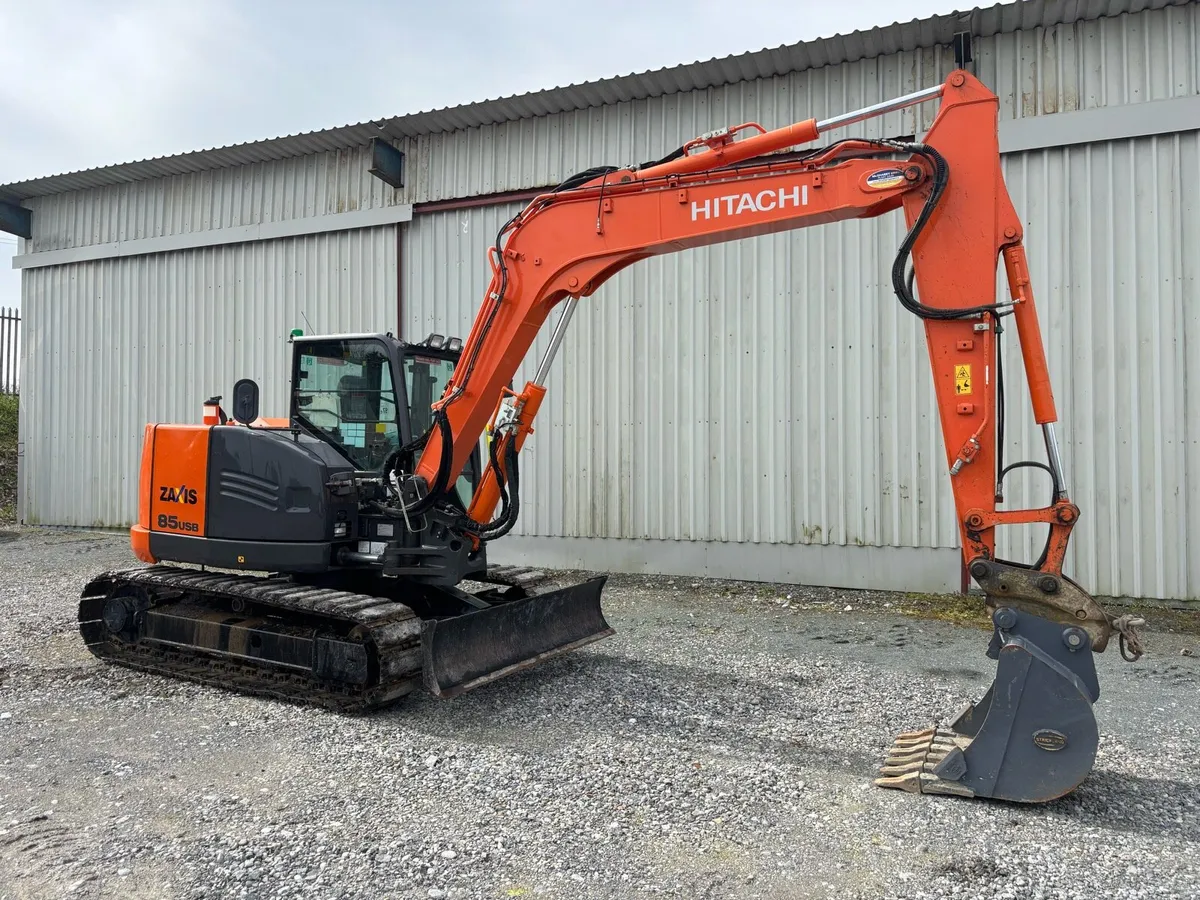 Hitachi ZX85 USB - Image 1