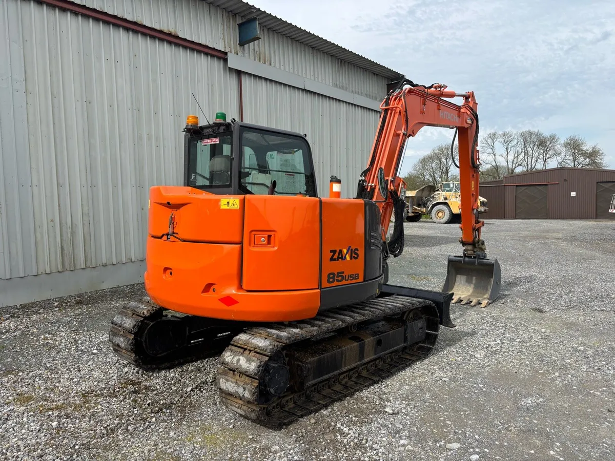 Hitachi ZX85 USB - Image 3