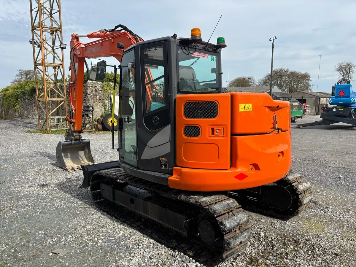 Hitachi ZX85 USB - Image 4