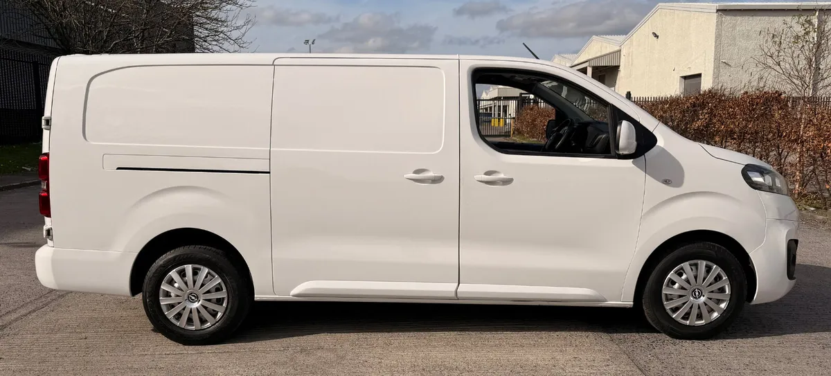 2022 Opel Vivaro 37,000km Long Wheel Base - Image 3