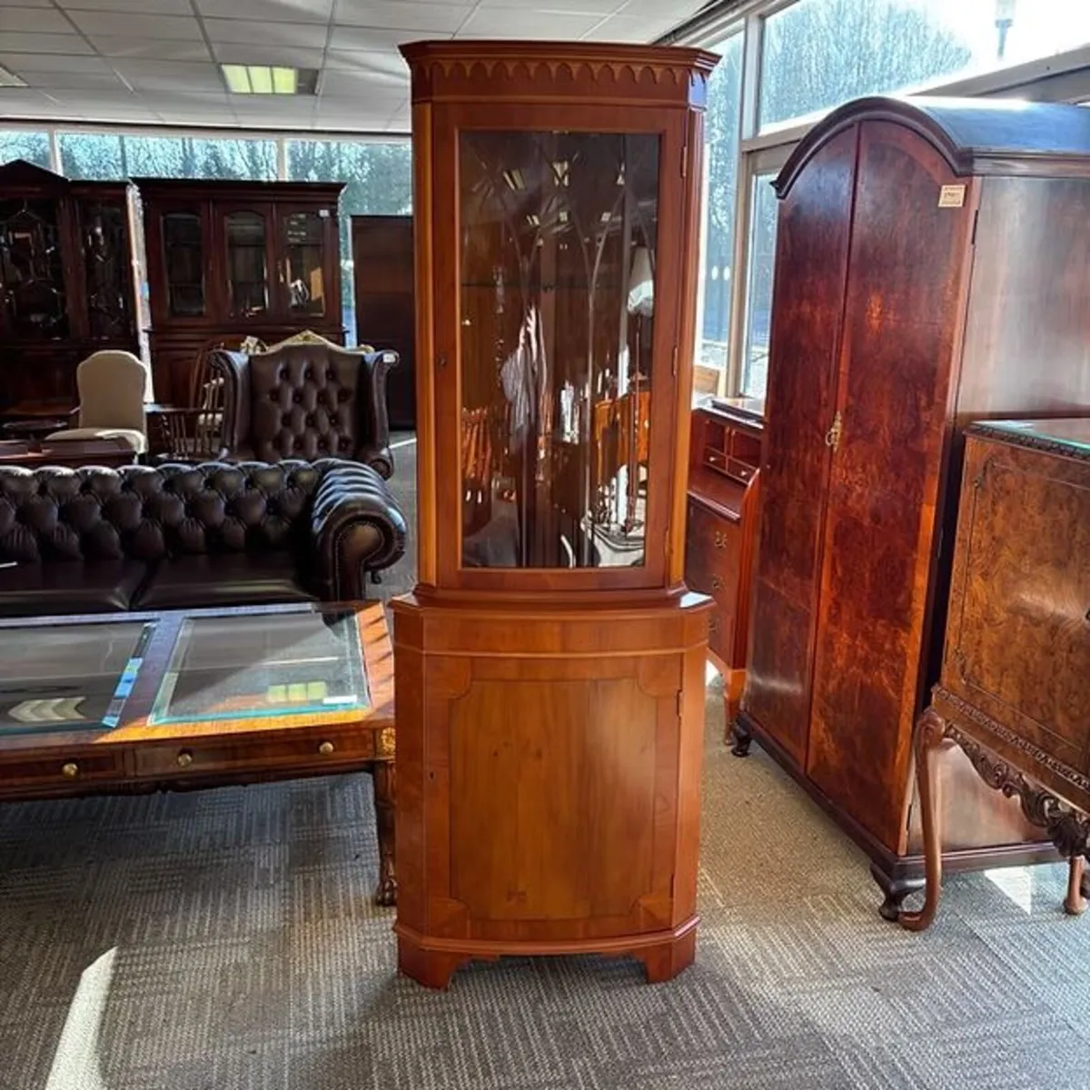 Fabulous yew flamed corner unit, with a light. Key