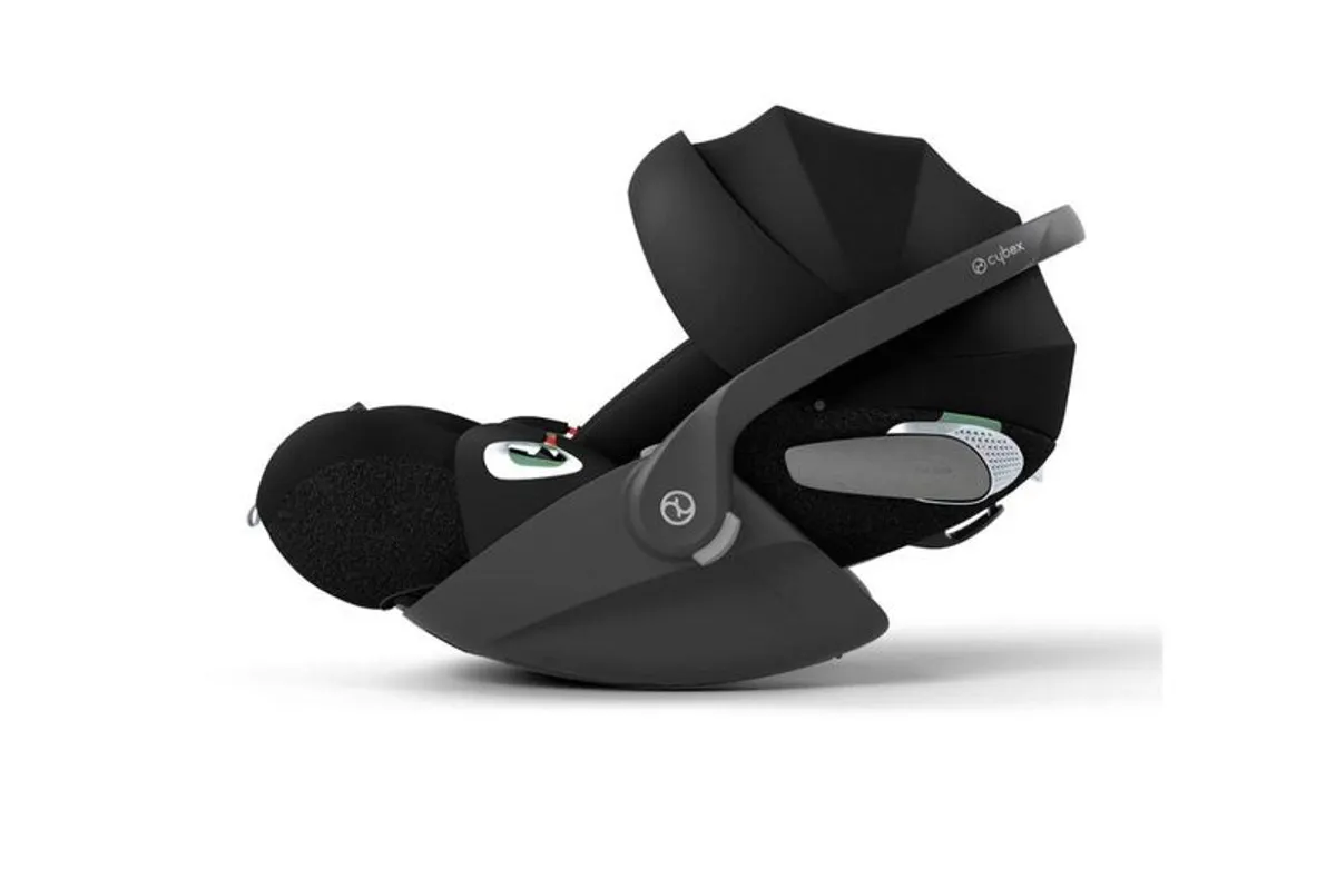 Uppababy V2 Greyson full buggy/ pram set. Also Cybex car seat & isofix - Image 1