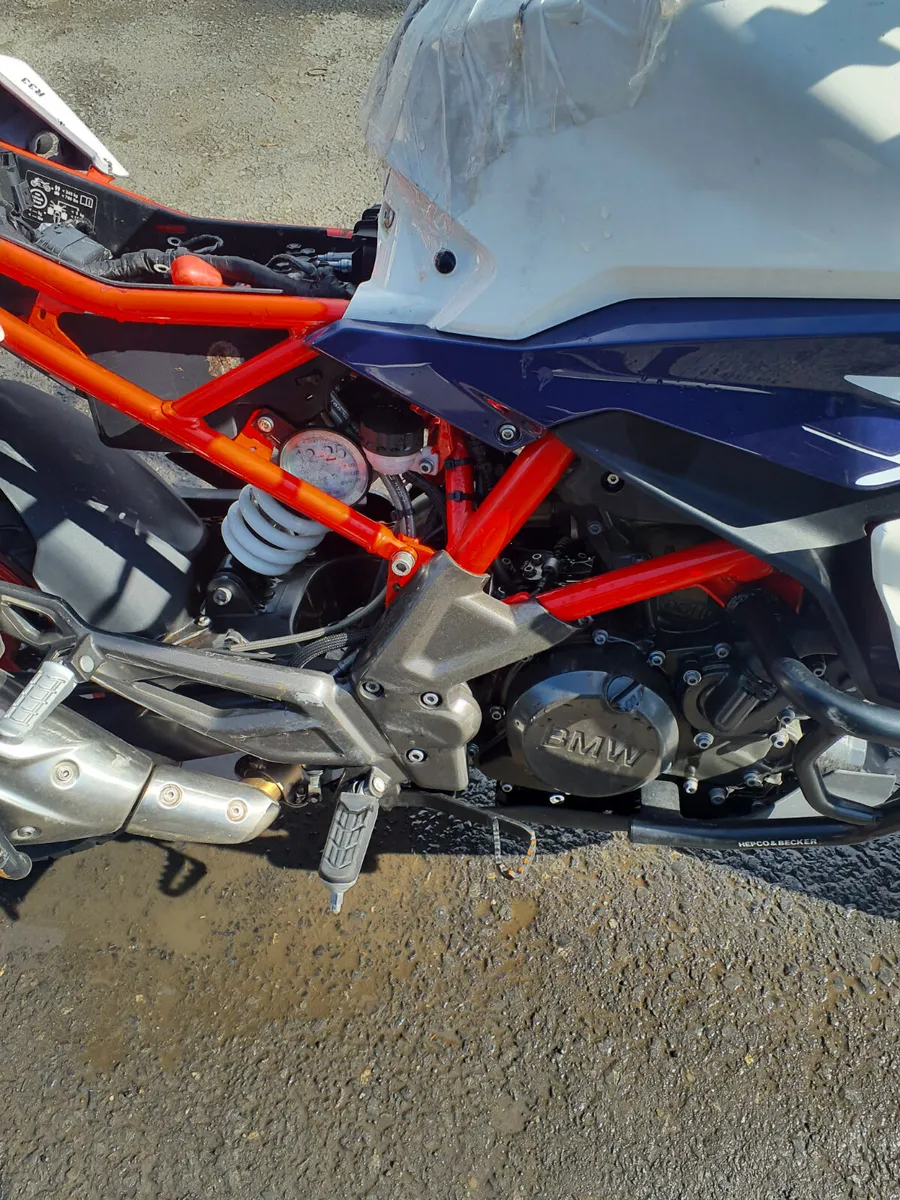 BMW G 310 R 2022 - Image 2
