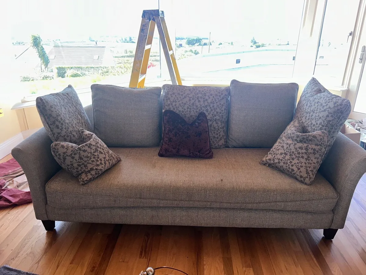 2 Finline sofas - Image 1