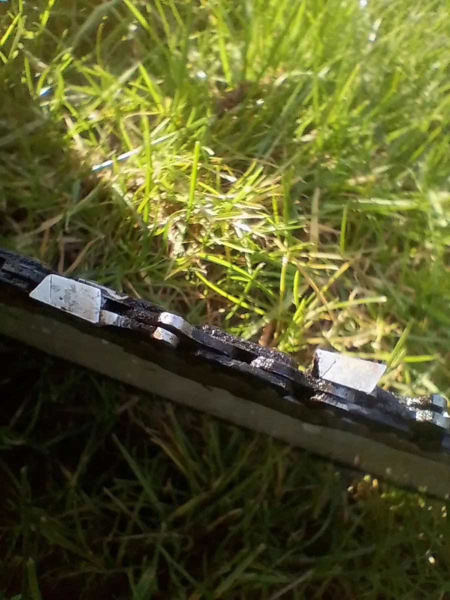 Postage Husqvarna 137 chainsaw - Image 4