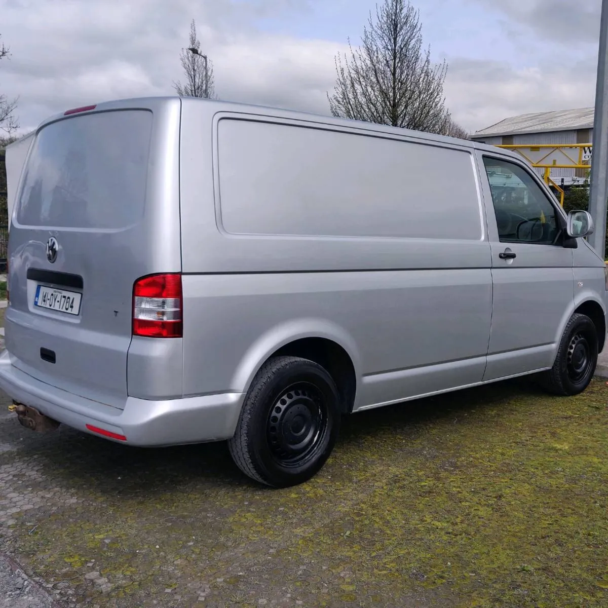 VW Transporter - Image 2
