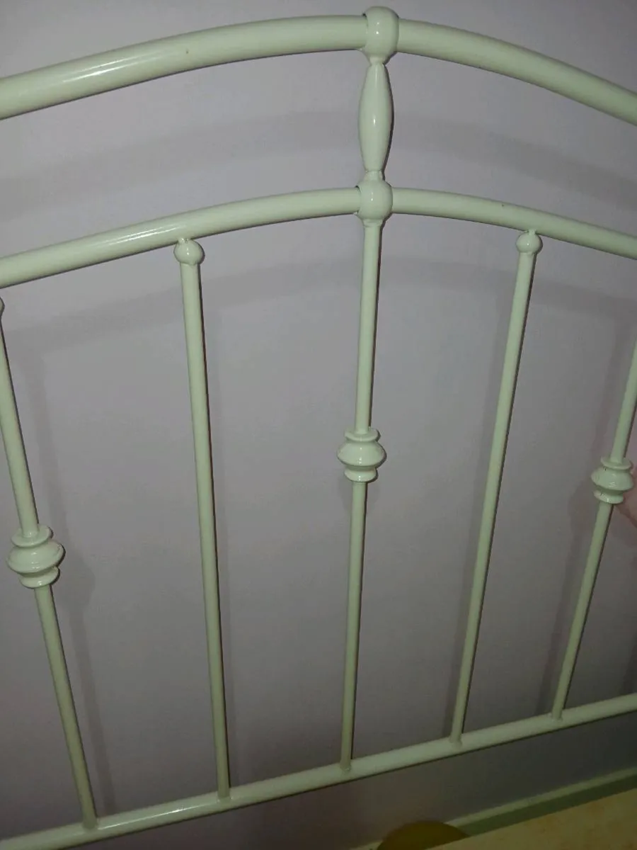 4ft bed frame iron frame cream - Image 3