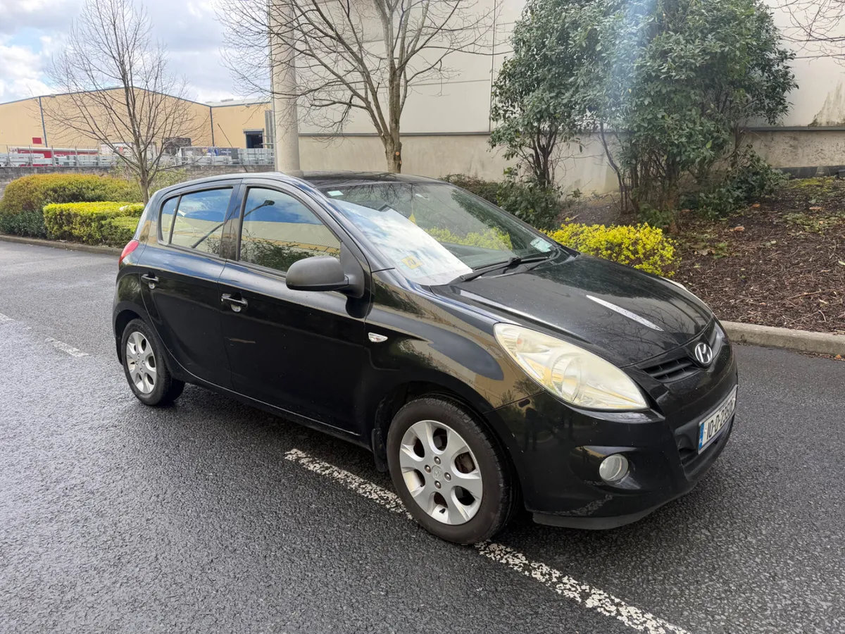 Hyundai i20 - Image 1