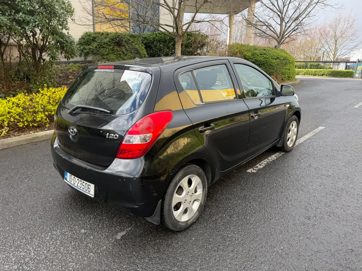 Hyundai i20 - Image 2