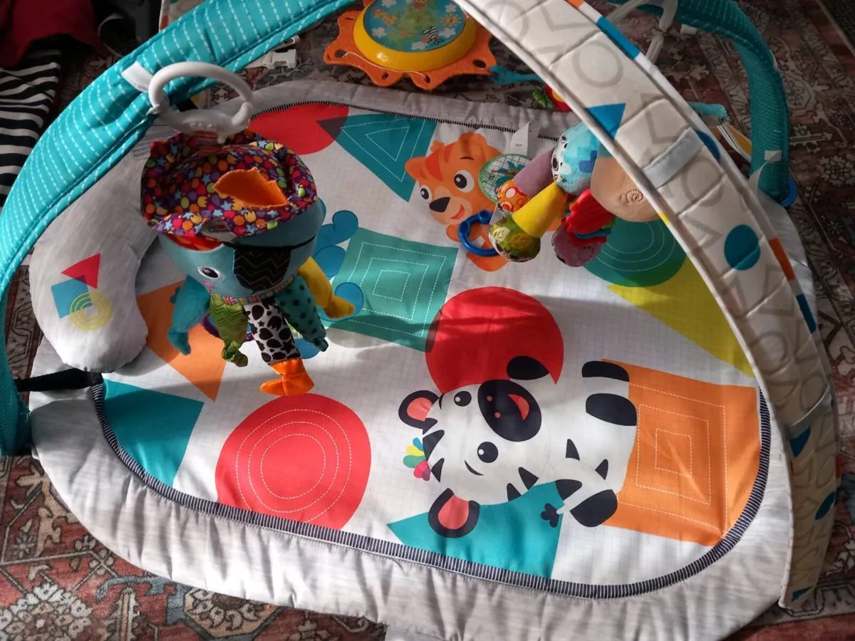 Baby equipment - Image 1