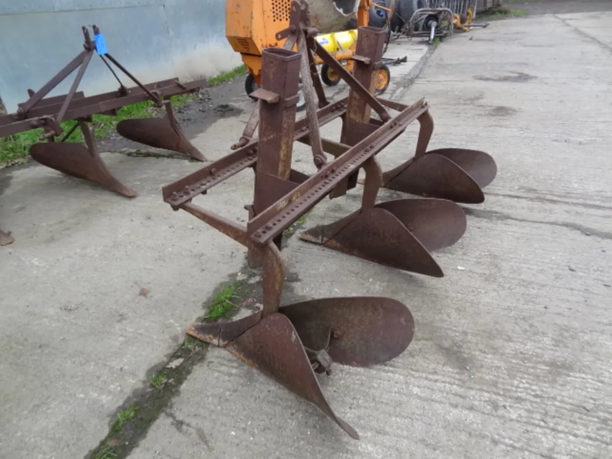 Massey Ferguson Drill Plough with Chutes - Image 4