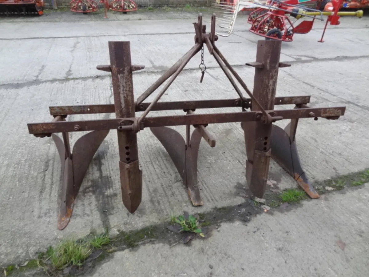 Massey Ferguson Drill Plough with Chutes - Image 2