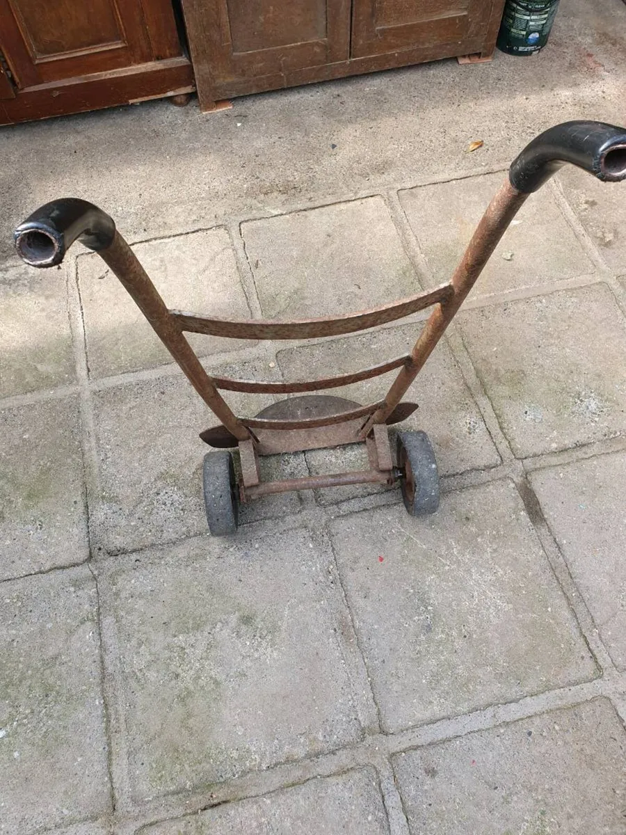 Vintage sack trolly - Image 3