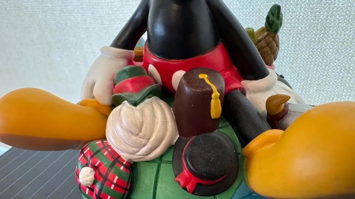 Disney Collectables - Image 4