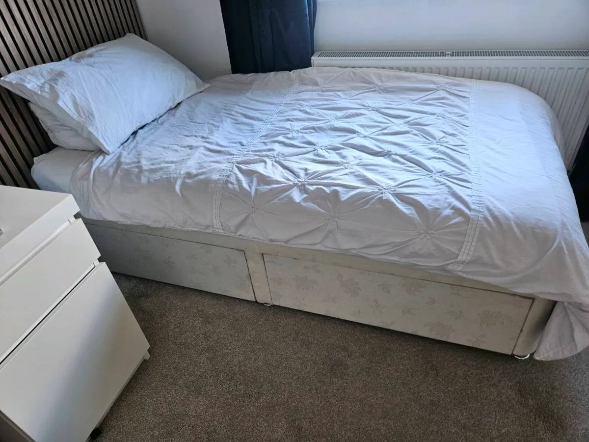 3' Single Bed with Drawer Storage and New Mattress - Image 2