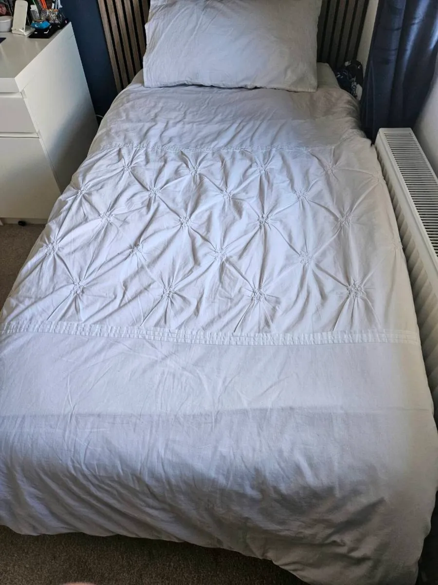 3' Single Bed with Drawer Storage and New Mattress - Image 4