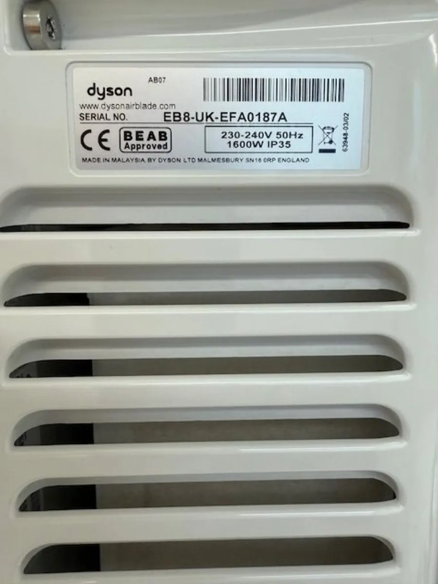 White Mk. 2, Dyson Airblade hand drier - Image 3