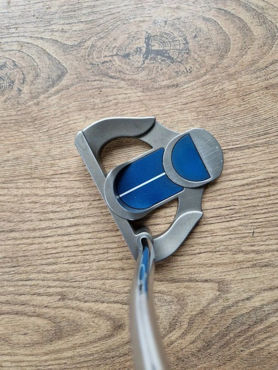 Ping Craz-E mallet G2i putter with Super Stroke - Image 3