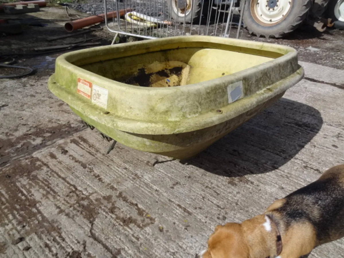 Vicon 402 Spreader Hopper replacement - Image 1