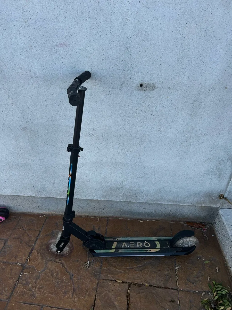 Scooter - Image 3