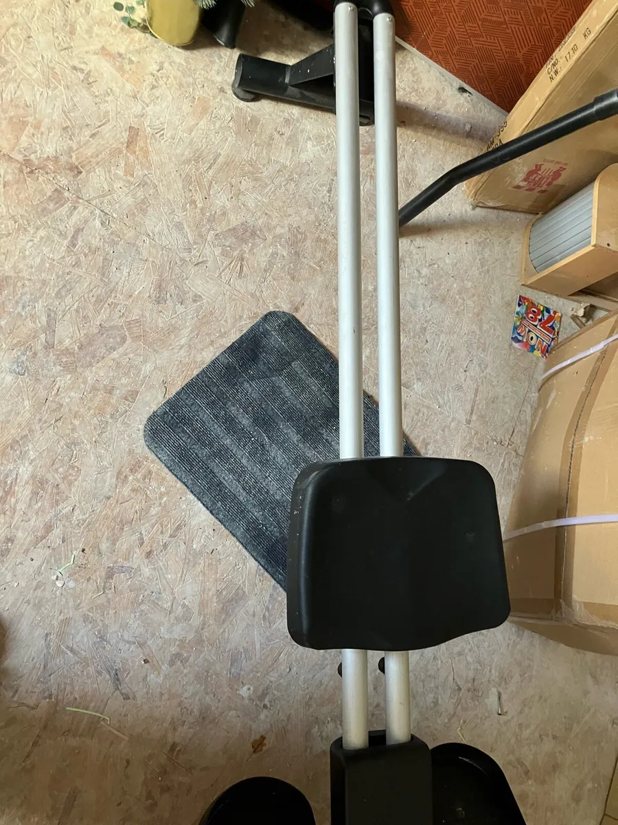 Rowing machine - Image 3